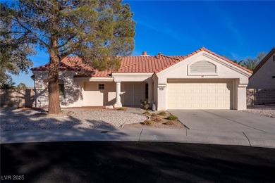Beautiful Single Family 2 Bedrooms, 2 Baths, 2 Car Garage home on Highland Falls Golf Club in Nevada - for sale on GolfHomes.com, golf home, golf lot