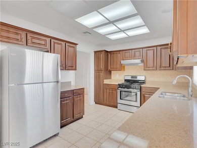 Beautiful Single Family 2 Bedrooms, 2 Baths, 2 Car Garage home on Highland Falls Golf Club in Nevada - for sale on GolfHomes.com, golf home, golf lot