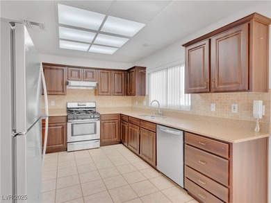 Beautiful Single Family 2 Bedrooms, 2 Baths, 2 Car Garage home on Highland Falls Golf Club in Nevada - for sale on GolfHomes.com, golf home, golf lot