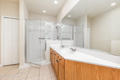 Resort style living in the golf community Palencia. 2bed/2 bath on The Palencia Club in Florida - for sale on GolfHomes.com, golf home, golf lot