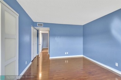 Move-in-ready 2-bed, 2-bath condo. Enjoy the benefits of a on Boca Dunes Golf and Country Club in Florida - for sale on GolfHomes.com, golf home, golf lot