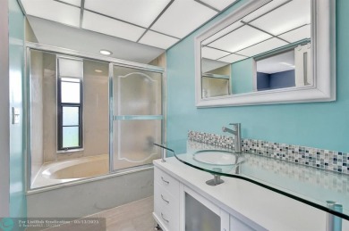 Move-in-ready 2-bed, 2-bath condo. Enjoy the benefits of a on Boca Dunes Golf and Country Club in Florida - for sale on GolfHomes.com, golf home, golf lot