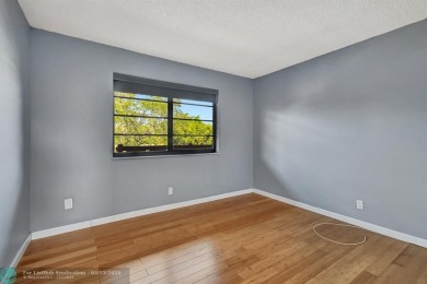 Move-in-ready 2-bed, 2-bath condo. Enjoy the benefits of a on Boca Dunes Golf and Country Club in Florida - for sale on GolfHomes.com, golf home, golf lot
