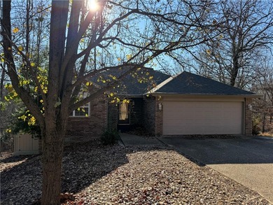 Priced below appraised value. The seller is offering a on Bella Vista - Metfield Golf Complex and Country Club in Arkansas - for sale on GolfHomes.com, golf home, golf lot