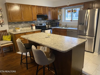 One of the finer condos in Lake Tani's popular Golf Court Town on Lake Tansi Village Country Club in Tennessee - for sale on GolfHomes.com, golf home, golf lot