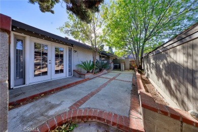 Welcome to this beautiful 1,363 sq ft single-story condo in the on Jurupa Hills Country Club in California - for sale on GolfHomes.com, golf home, golf lot