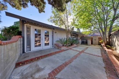 Welcome to this beautiful 1,363 sq ft single-story condo in the on Jurupa Hills Country Club in California - for sale on GolfHomes.com, golf home, golf lot