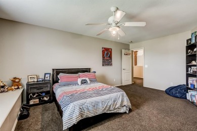 Spacious 6-Bedroom, 3-Bath Home in Fairway Addition. 

This on Perry Golf and Country Club in Oklahoma - for sale on GolfHomes.com, golf home, golf lot