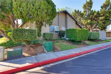 Welcome to this beautiful 1,363 sq ft single-story condo in the on Jurupa Hills Country Club in California - for sale on GolfHomes.com, golf home, golf lot