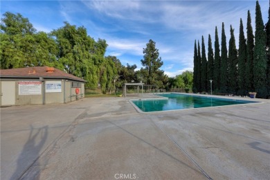 Welcome to this beautiful 1,363 sq ft single-story condo in the on Jurupa Hills Country Club in California - for sale on GolfHomes.com, golf home, golf lot