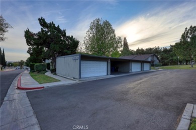 Welcome to this beautiful 1,363 sq ft single-story condo in the on Jurupa Hills Country Club in California - for sale on GolfHomes.com, golf home, golf lot