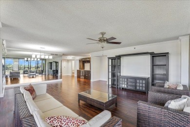 Freshly Painted, Laminate Floors Built-in Bar. Kitchen with on Boca Pointe Country Club in Florida - for sale on GolfHomes.com, golf home, golf lot