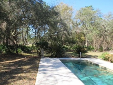 This lovely home is located in the beautiful Okefenokee Golf and on Okefenokee Country Club in Georgia - for sale on GolfHomes.com, golf home, golf lot