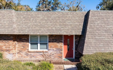 Very well maintained 4/2 home on .84 acre lot with nice view of on Country Club At Lake City in Florida - for sale on GolfHomes.com, golf home, golf lot