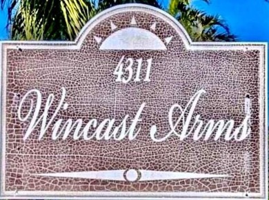*WINCAST ARM COMMUNITY* BEAUTIFUL CORNER UNIT- FIRST FLOOR - on Crystal Lake Country Club in Florida - for sale on GolfHomes.com, golf home, golf lot