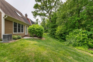 Absolutely charming and beautifully updated 2 bed, 1.5 bath on Eagle Ridge Inn and Resort in Illinois - for sale on GolfHomes.com, golf home, golf lot