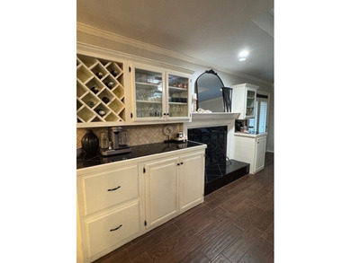 Beautiful updated 3 bed/2 bath Bentwood charmer on a quite on Bentwood Country Club in Texas - for sale on GolfHomes.com, golf home, golf lot