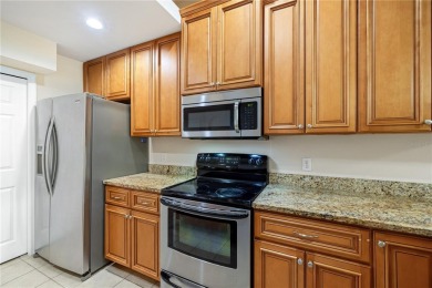 Welcome to easy living in this spacious 2-bedroom, 2-bathroom on Turkey Creek Golf and Country Club in Florida - for sale on GolfHomes.com, golf home, golf lot