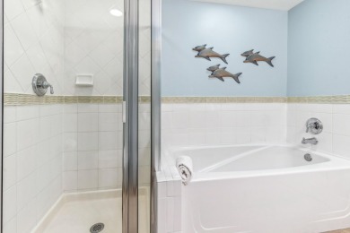 PREMIER LOCATION! Located in the entrance tower with a large on Sandestin Golf and Beach Resort - Raven in Florida - for sale on GolfHomes.com, golf home, golf lot