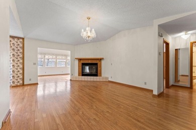 Corner lot in a fantastic location - just a half mile (or 2 on Bella Vista Country Club - Highlands in Arkansas - for sale on GolfHomes.com, golf home, golf lot