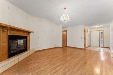 Corner lot in a fantastic location - just a half mile (or 2 on Bella Vista Country Club - Highlands in Arkansas - for sale on GolfHomes.com, golf home, golf lot