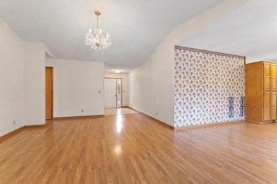 Corner lot in a fantastic location - just a half mile (or 2 on Bella Vista Country Club - Highlands in Arkansas - for sale on GolfHomes.com, golf home, golf lot