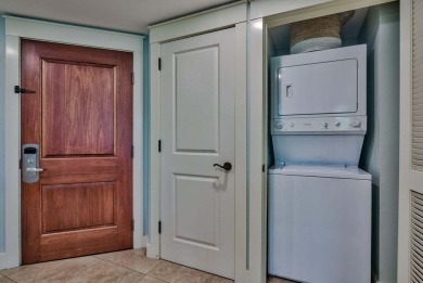 PREMIER LOCATION! Located in the entrance tower with a large on Sandestin Golf and Beach Resort - Raven in Florida - for sale on GolfHomes.com, golf home, golf lot