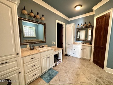 Looking for a great location and quiet street in Reunion? Vinca on Reunion Golf Club in Mississippi - for sale on GolfHomes.com, golf home, golf lot