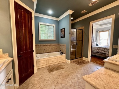 Looking for a great location and quiet street in Reunion? Vinca on Reunion Golf Club in Mississippi - for sale on GolfHomes.com, golf home, golf lot