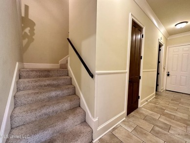 Looking for a great location and quiet street in Reunion? Vinca on Reunion Golf Club in Mississippi - for sale on GolfHomes.com, golf home, golf lot