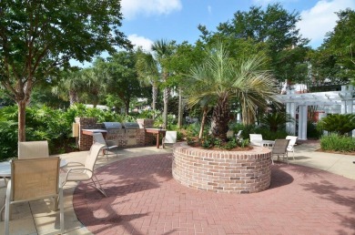 PREMIER LOCATION! Located in the entrance tower with a large on Sandestin Golf and Beach Resort - Raven in Florida - for sale on GolfHomes.com, golf home, golf lot