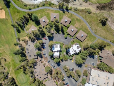 Location, location, location! This Kitty Hawk Condominium has a on Sunriver Woodlands Golf Course in Oregon - for sale on GolfHomes.com, golf home, golf lot