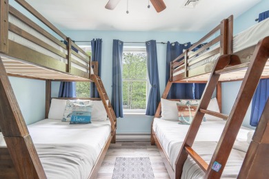 This beautifully renovated 3-bedroom, 3-bathroom home is the on Pocono Farms Country Club in Pennsylvania - for sale on GolfHomes.com, golf home, golf lot