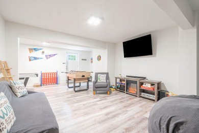 This beautifully renovated 3-bedroom, 3-bathroom home is the on Pocono Farms Country Club in Pennsylvania - for sale on GolfHomes.com, golf home, golf lot