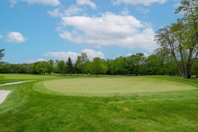 This beautifully renovated 3-bedroom, 3-bathroom home is the on Pocono Farms Country Club in Pennsylvania - for sale on GolfHomes.com, golf home, golf lot