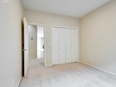 Beautiful Single-Level Home on the 12th Fairway in Tukwila Golf on Tukwila OGA Golf Course in Oregon - for sale on GolfHomes.com, golf home, golf lot