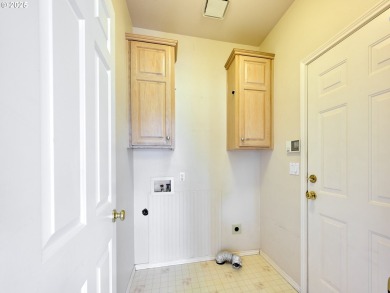 Beautiful Single-Level Home on the 12th Fairway in Tukwila Golf on Tukwila OGA Golf Course in Oregon - for sale on GolfHomes.com, golf home, golf lot