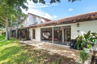 Beautifully renovated 2BR lakefront condo in the sought-after on Deer Creek Golf Club in Florida - for sale on GolfHomes.com, golf home, golf lot