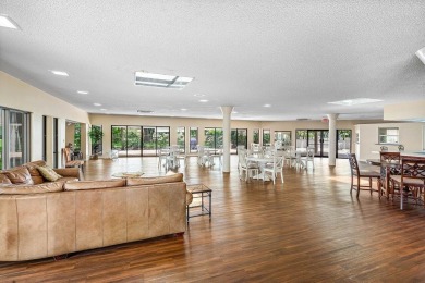 Beautifully renovated 2BR lakefront condo in the sought-after on Deer Creek Golf Club in Florida - for sale on GolfHomes.com, golf home, golf lot