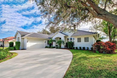 Under contract-accepting backup offers. Nestled in a picturesque on The Venice Golf and Country Club in Florida - for sale on GolfHomes.com, golf home, golf lot