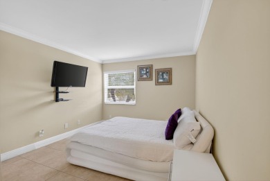 Move In Ready! 1st floor corner unit with 2 bedrooms & 2 full on Kings Point Golf -Flanders Way in Florida - for sale on GolfHomes.com, golf home, golf lot