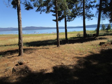 Beautiful Lakefront lot at lake Almanor West on .68 of an acre on Lake Almanor West Golf Course in California - for sale on GolfHomes.com, golf home, golf lot
