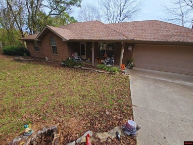 All Brick 3 bed 2 bath home backing to the old White River Golf on Rivercliff Golf Course in Arkansas - for sale on GolfHomes.com, golf home, golf lot