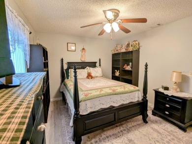 ALERT! PRICE REDUCED, DON'T MISS THIS OPPORTUNITY! Discover this on Royal Oaks Golf Club in Florida - for sale on GolfHomes.com, golf home, golf lot
