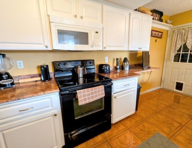 ALERT! PRICE REDUCED, DON'T MISS THIS OPPORTUNITY! Discover this on Royal Oaks Golf Club in Florida - for sale on GolfHomes.com, golf home, golf lot