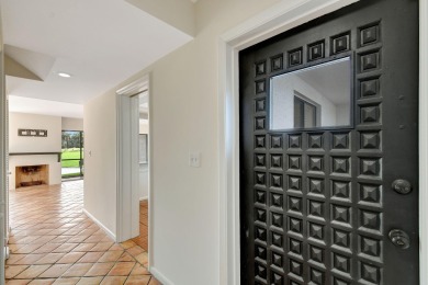 Charming 2 bedroom, 2 bathroom Villa, covered parking for 2 on The President Country Club in Florida - for sale on GolfHomes.com, golf home, golf lot