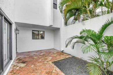 Charming 2 bedroom, 2 bathroom Villa, covered parking for 2 on The President Country Club in Florida - for sale on GolfHomes.com, golf home, golf lot