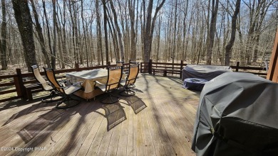 Beautiful Upgrades in this Spacious, Well Kept, Turnkey, FULLY on Lake Naomi Timber Trails Golf Club in Pennsylvania - for sale on GolfHomes.com, golf home, golf lot