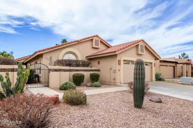 Welcome home!  You can't miss this turnkey home in the wonderful on Cottonwood Country Club in Arizona - for sale on GolfHomes.com, golf home, golf lot