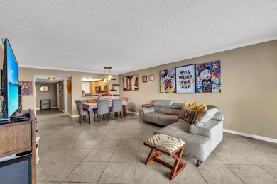 Price Improvement! Rarely available 3-bedroom corner unit in on Palm-Aire Country Club and Resort - The Oaks in Florida - for sale on GolfHomes.com, golf home, golf lot